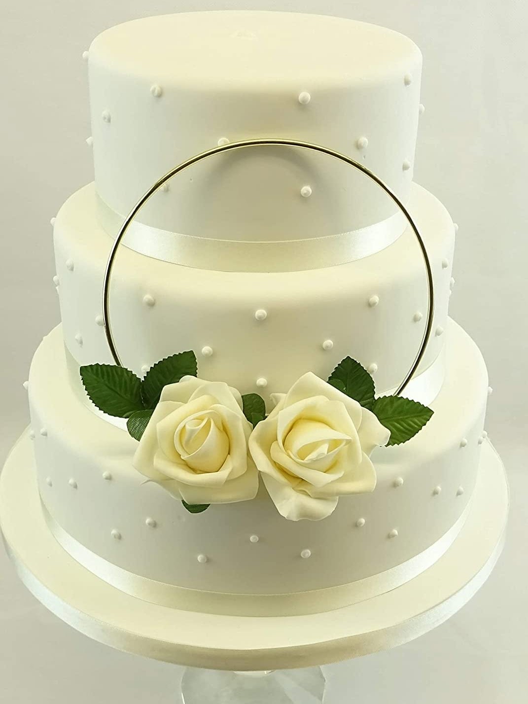 Bespoke wedding cake with refined finishing details