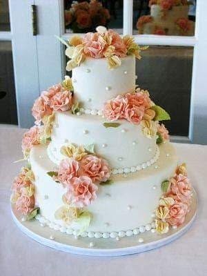 Handcrafted wedding cake for an elegant celebration