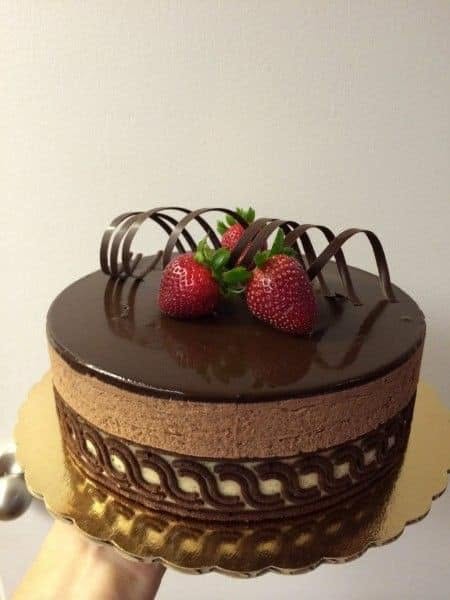 Custom cake with elegant finishing details