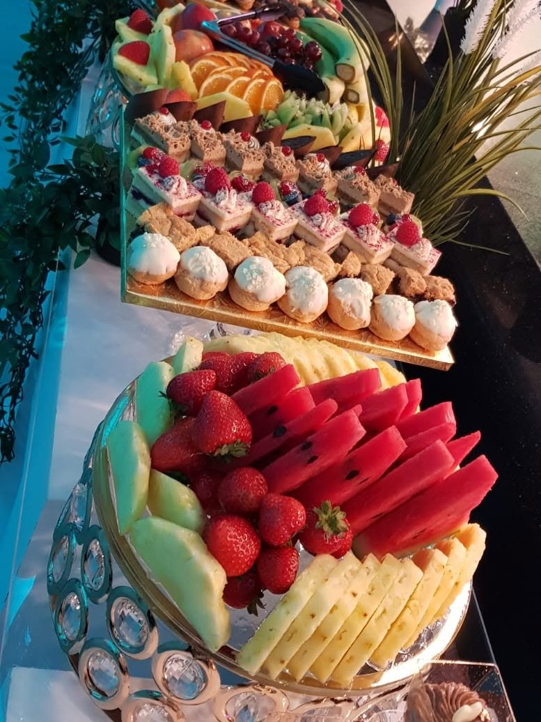 Coordinated dessert table with handcrafted sweet pieces
